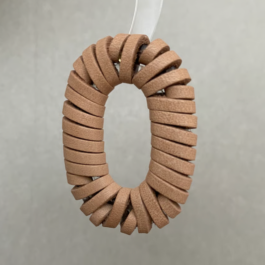 Leather Weave Oval Nume