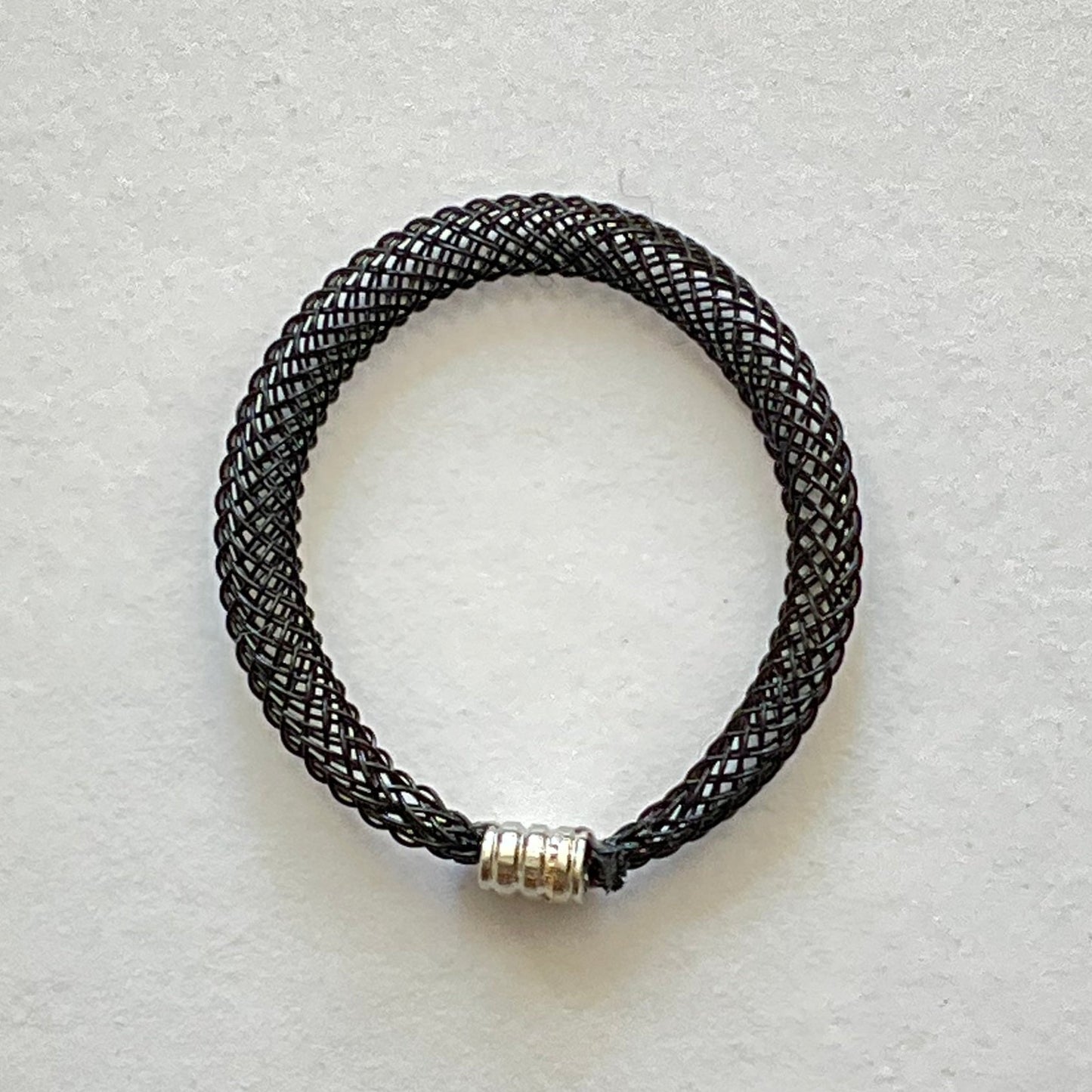 Tube (thin) ring, black