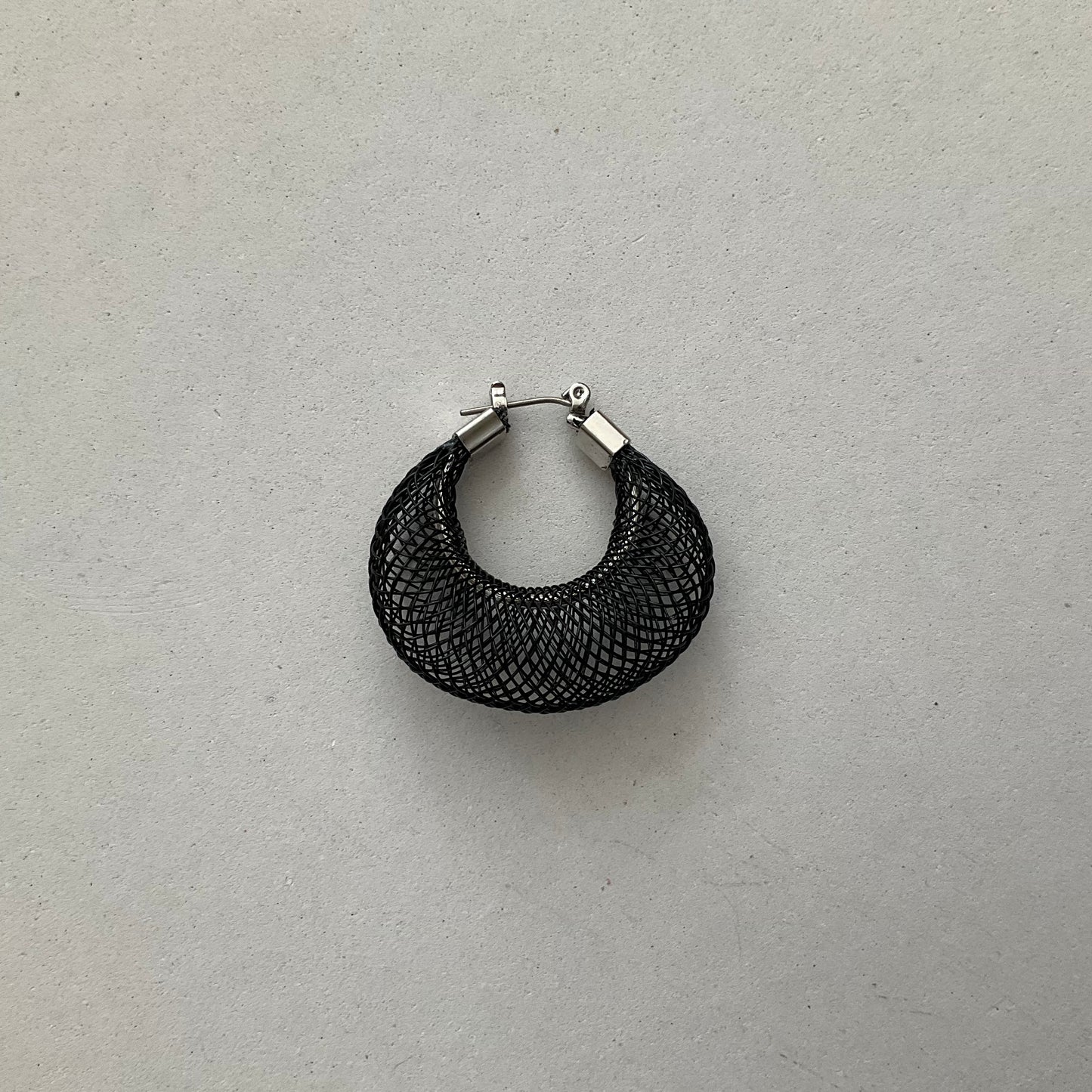 チューブクレイドル＃ブラック